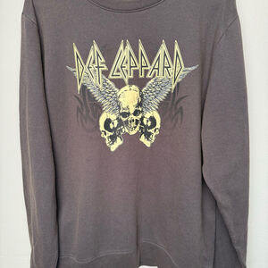 Def Leppard Graphic Sweatshirt Size M